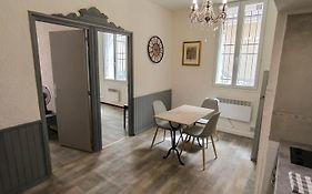 Appartement Chaleureux Dans Le Centre De Beziers